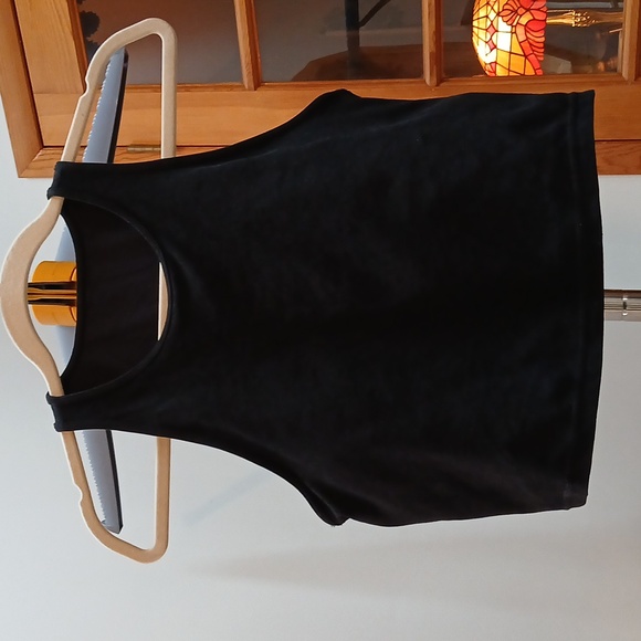 Vuori Elevation Plyo Tank Top - Picture 2 of 16